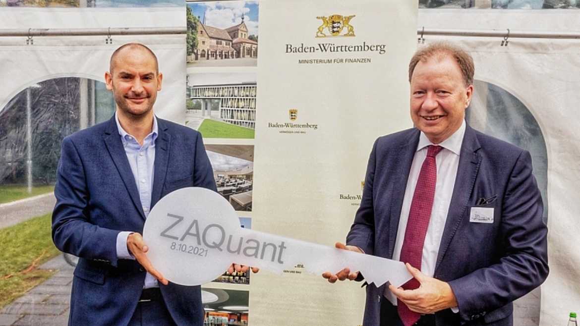 Center for Applied Quantum Technology passed on to the University of Stuttgart